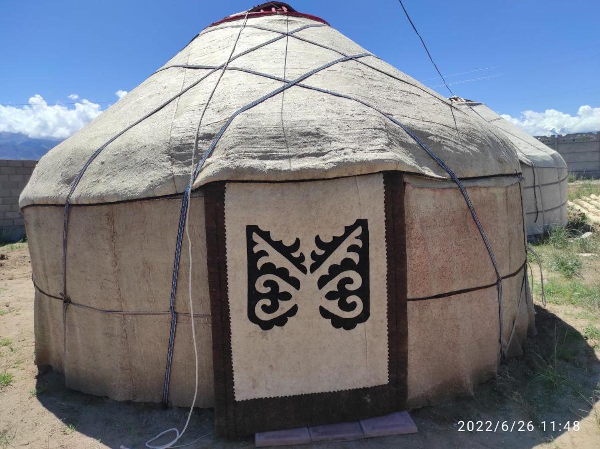 Guest House And Yurt Camp "Ailuu" Tong エクステリア 写真