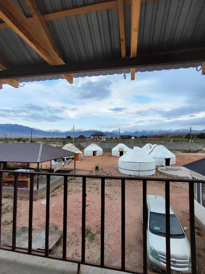 Guest House And Yurt Camp "Ailuu" Tong エクステリア 写真